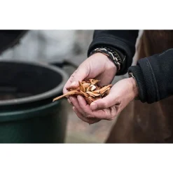 Big Green Egg Cherry Wood Chips 2,9L