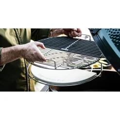 Big Green Egg half conveggtor stone medium