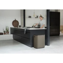 Brabantia Bo Touch Bin afvalemmer 2 x 30 liter met 2 kunststof binnenemmers Platinum