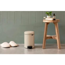 Brabantia NewIcon pedaalemmer 5 liter met kunststof binnenemmer Soft Beige