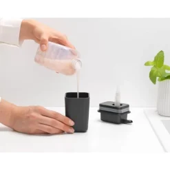 Brabantia Sink Side zeeppomp 250 ml Dark Grey