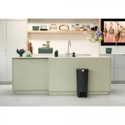Brabantia StepUp pedaalemmer 40 liter Dark Grey