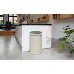 Brabantia Touch Bin afvalemmer 40 liter met kunststof binnenemmer Soft Beige