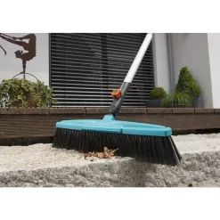 Gardena combisystem straatbezem met schraper
