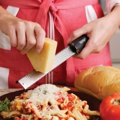 Microplane Premium Classic Serie Zester Zwart