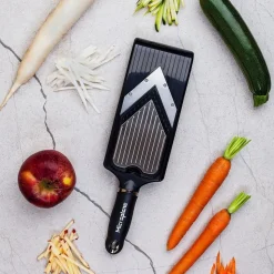 Microplane V-rasp slicer/julienne zwart traploos verstelbaar
