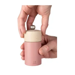 Peugeot Boreal Manuele pepermolen van hout 12cm hazelnoot