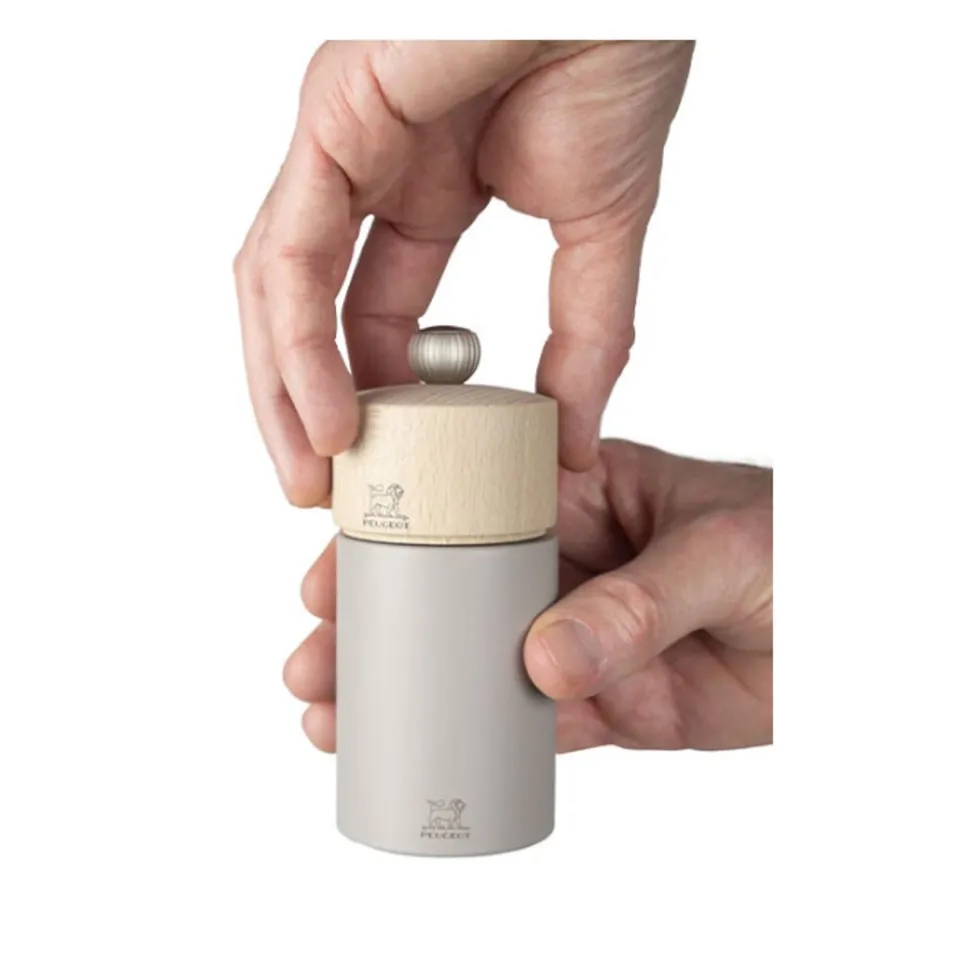 Peugeot Boreal Manuele zoutmolen van hout 12cm kiezelgrijs