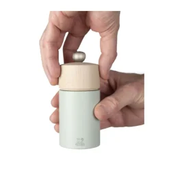 Peugeot Boreal Manuele zoutmolen van hout 12cm saliegroen