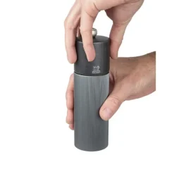 Peugeot Line Manuele pepermolen 18 cm carbon