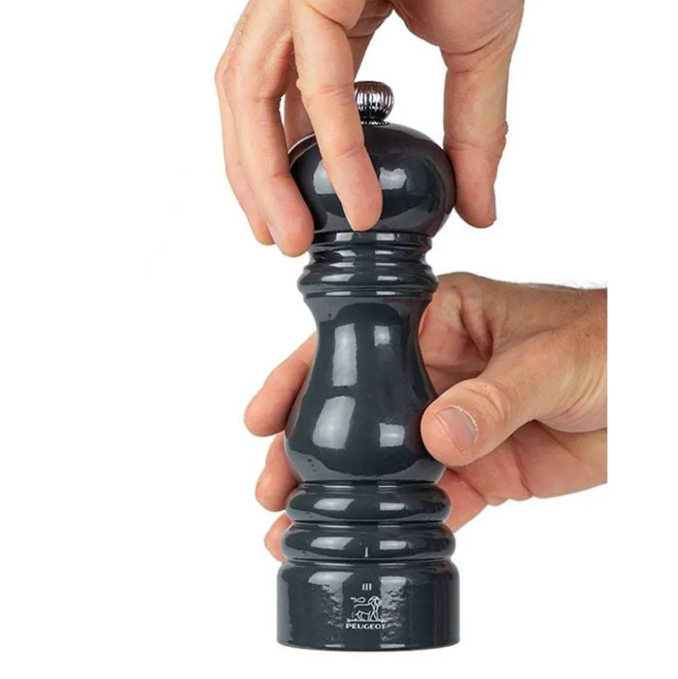 Peugeot Paris u'Select Manuele pepermolen u'Select in gelakt hout, leisteen, 18 cm