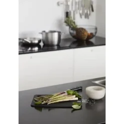 Point-Virgule snijplank met sapgeul uit houtvezel zwart 29.8x23.5x0.6cm FSC MIX