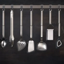 Rösle Kooklepel met ronde handgreep en gat 32,9cm RVS met siliconen rand