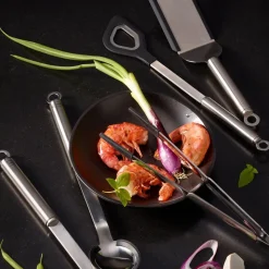 Rösle Kooklepel met ronde handgreep en gat 32,9cm RVS met siliconen rand