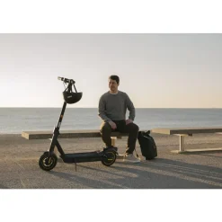 Segway-Ninebot Kickscooter Max G2E Powered by Segway - E-step - Actieradius: 70km - Snelheid: 25km/h