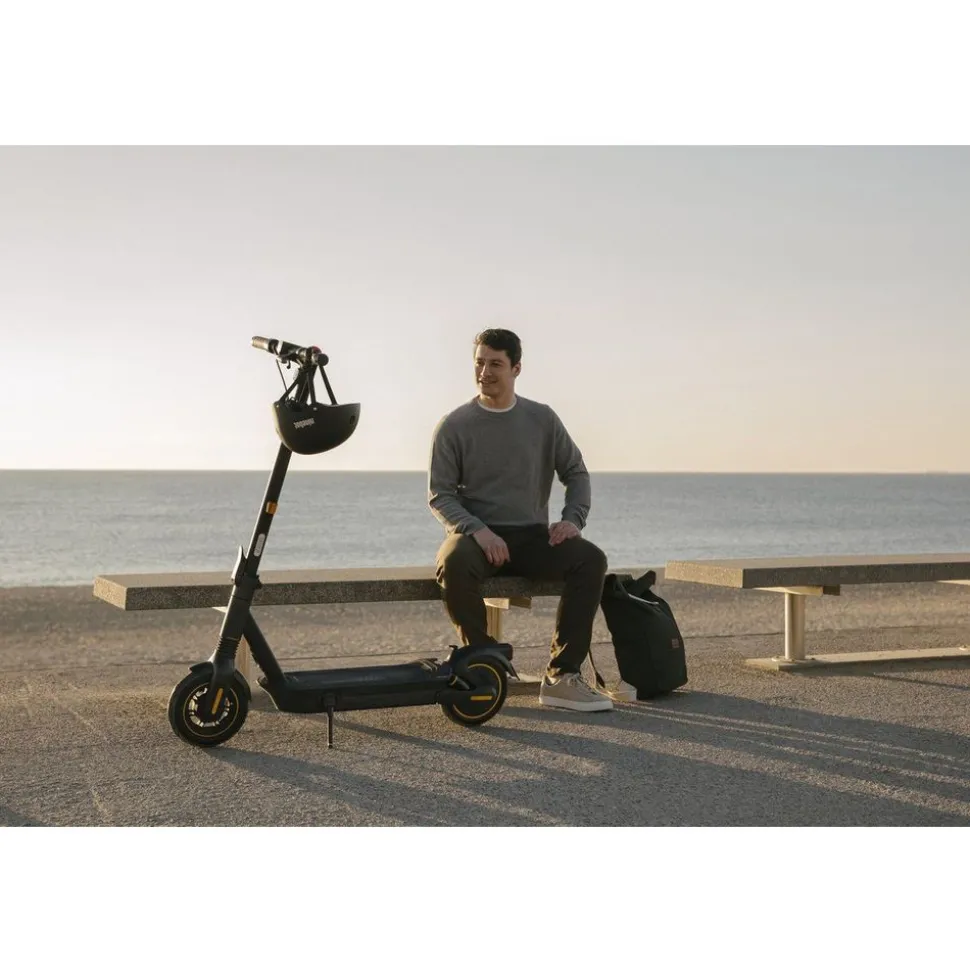 Segway-Ninebot Kickscooter Max G2E Powered by Segway - E-step - Actieradius: 70km - Snelheid: 25km/h