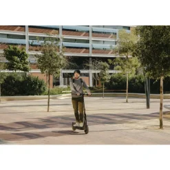 Segway-Ninebot Kickscooter Max G2E Powered by Segway - E-step - Actieradius: 70km - Snelheid: 25km/h