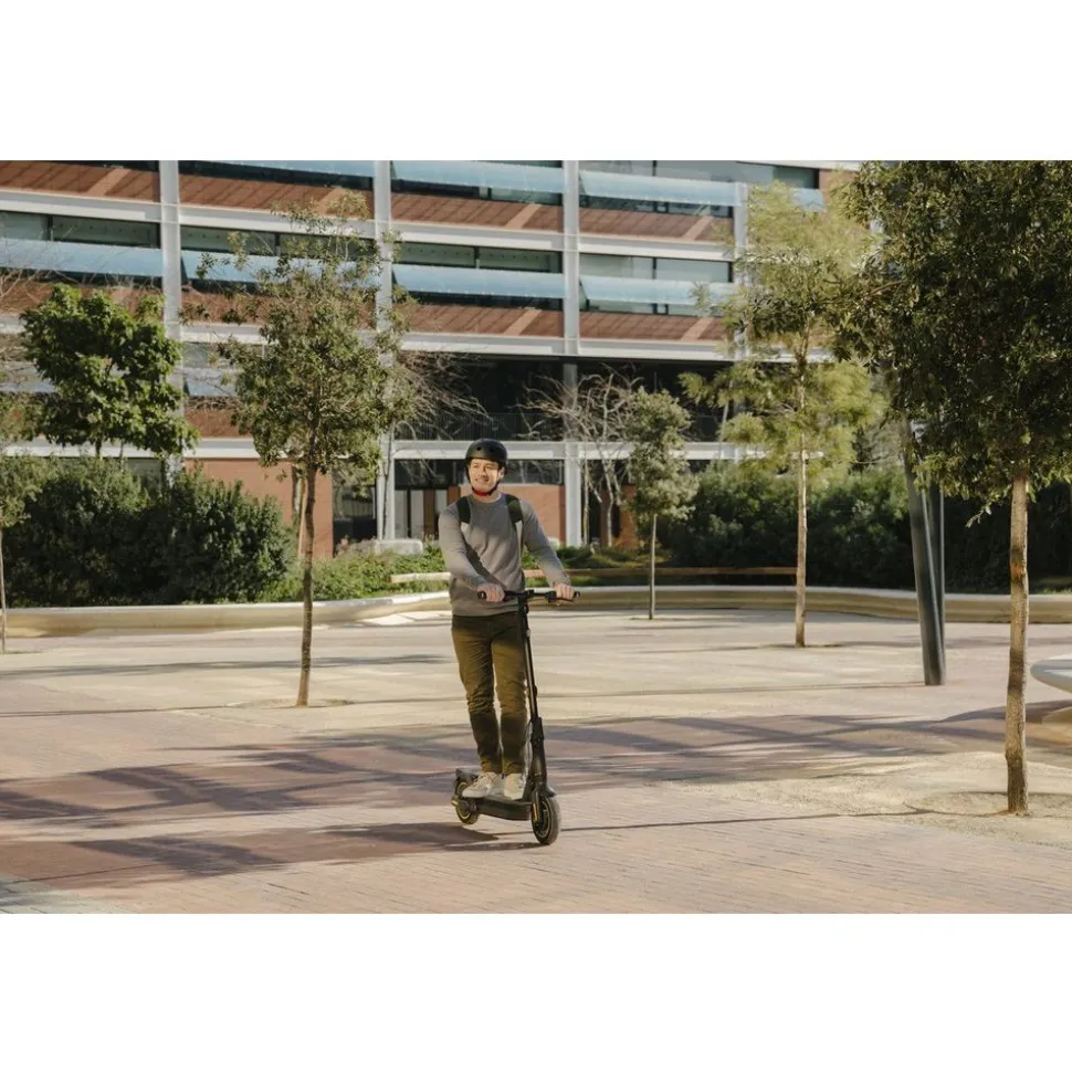 Segway-Ninebot Kickscooter Max G2E Powered by Segway - E-step - Actieradius: 70km - Snelheid: 25km/h