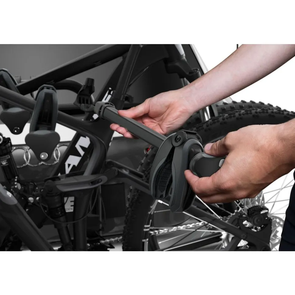 Thule EasyFold XT3 Black (13-pin)